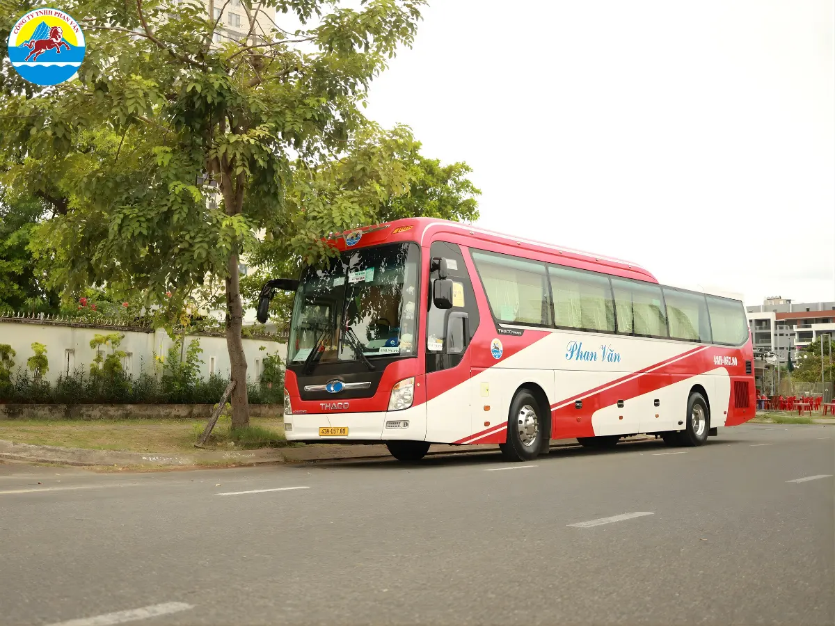 Phan Văn Travel cho thuê xe công ty nước ngoài