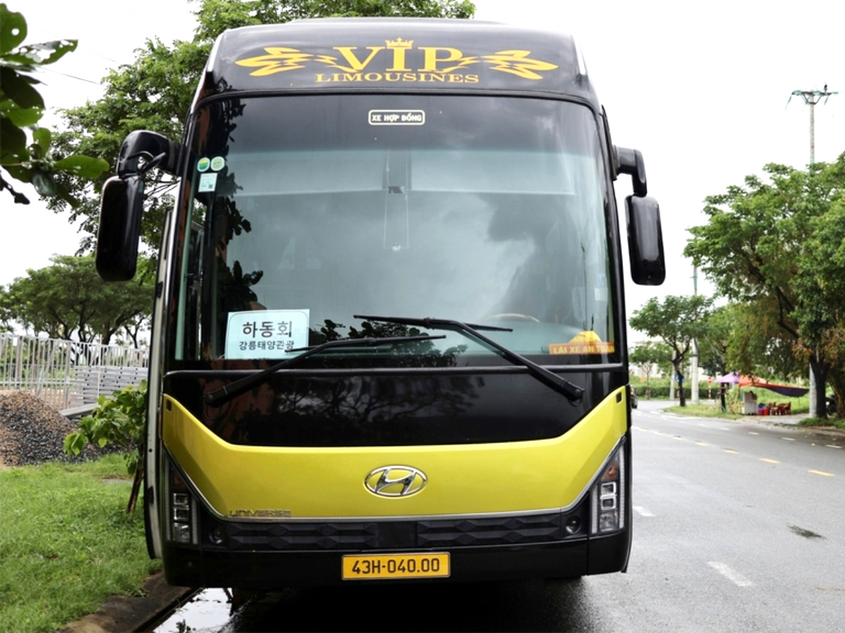 Thuê xe limousine 24 chỗ Đà Nẵng đi Phú Quốc giá rẻ