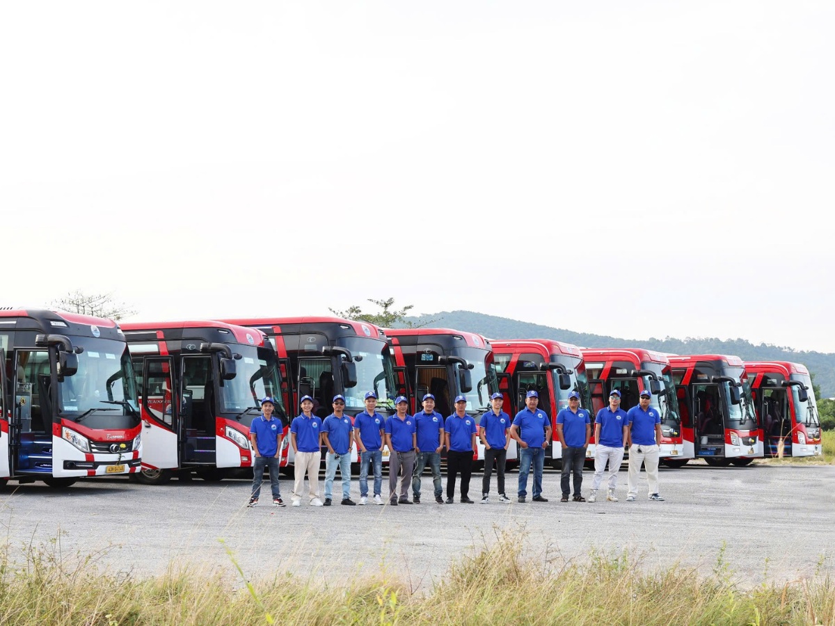 Đội ngũ tài xế Phan Văn - Lái vững tay, phục vụ tận tâm