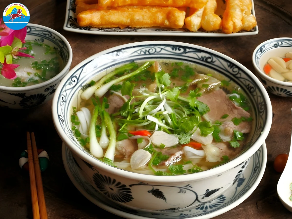 Phở tráng kìm