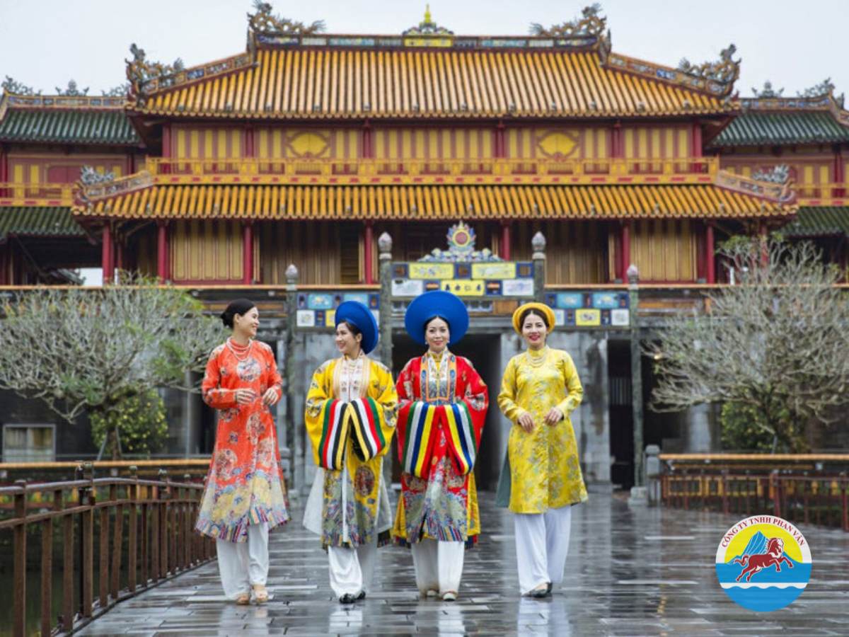 Chùa chiền Huế mùa mưa