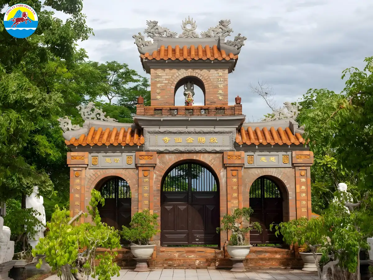chùa ở Huế