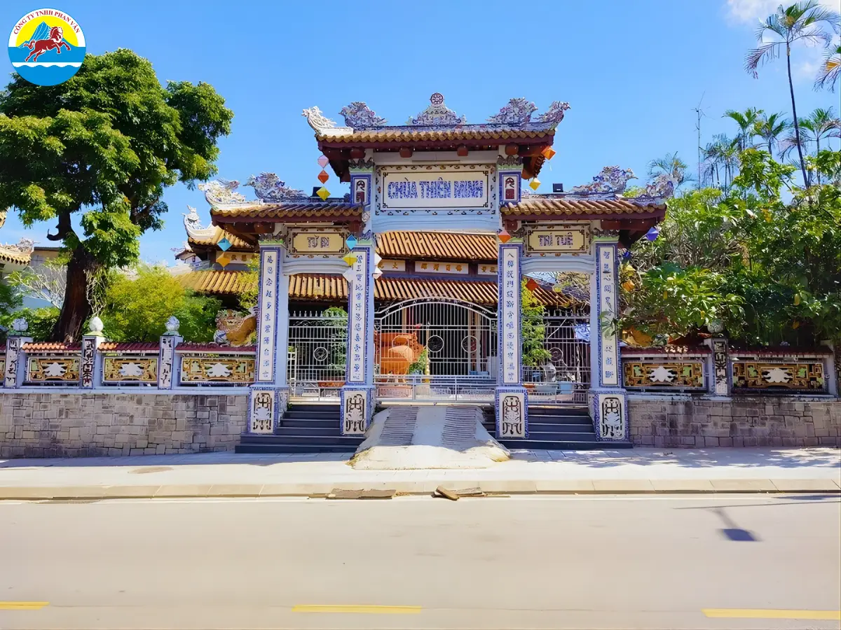 chùa ở Huế