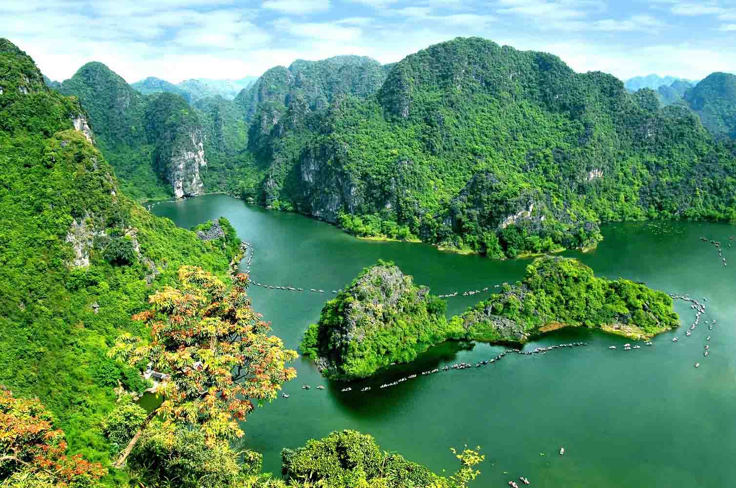 Chương trình tour du lịch Quảng Bình - Miền Bắc với nhiều điểm đến khác nhau