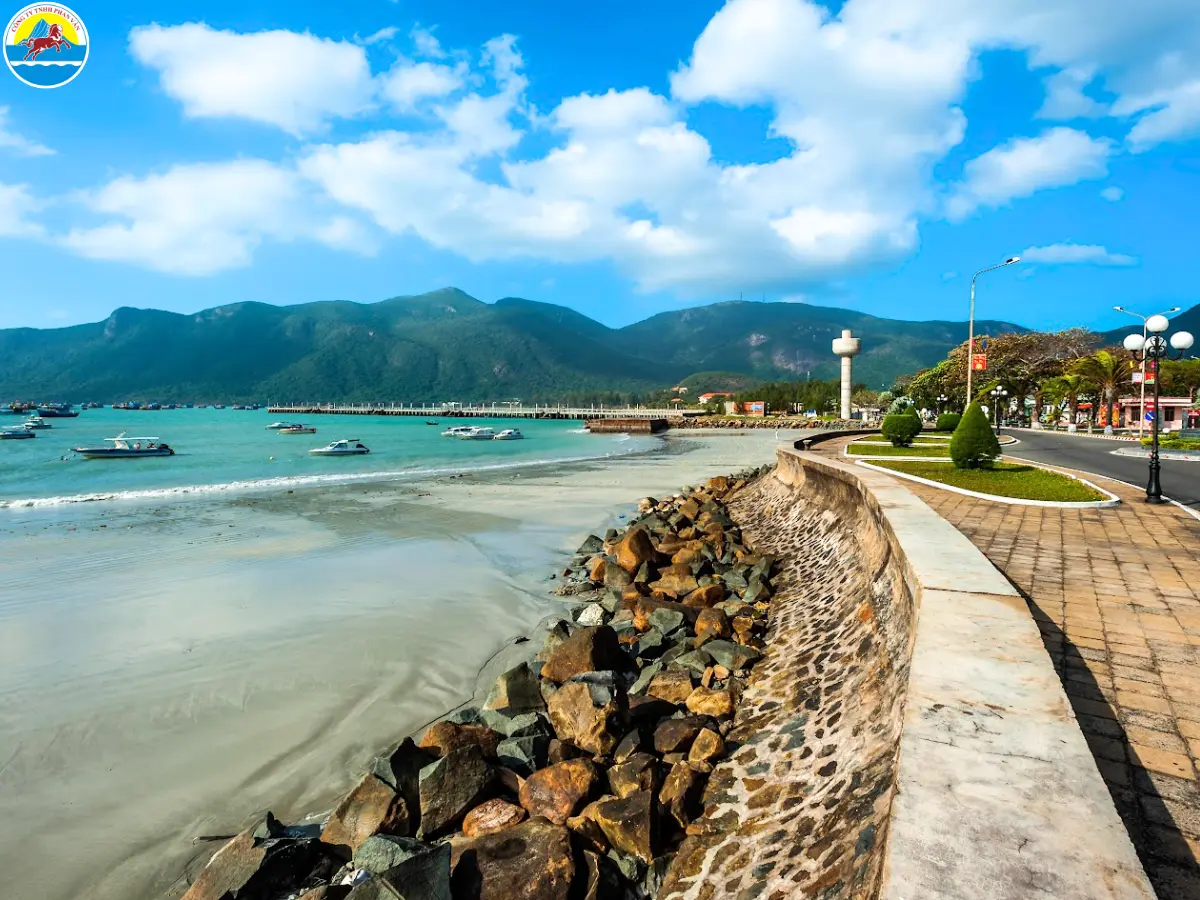 có nên cho trẻ em đi du lịch côn đảo​