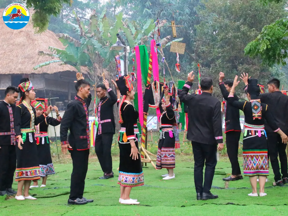 Tôn trọng văn hóa địa phương