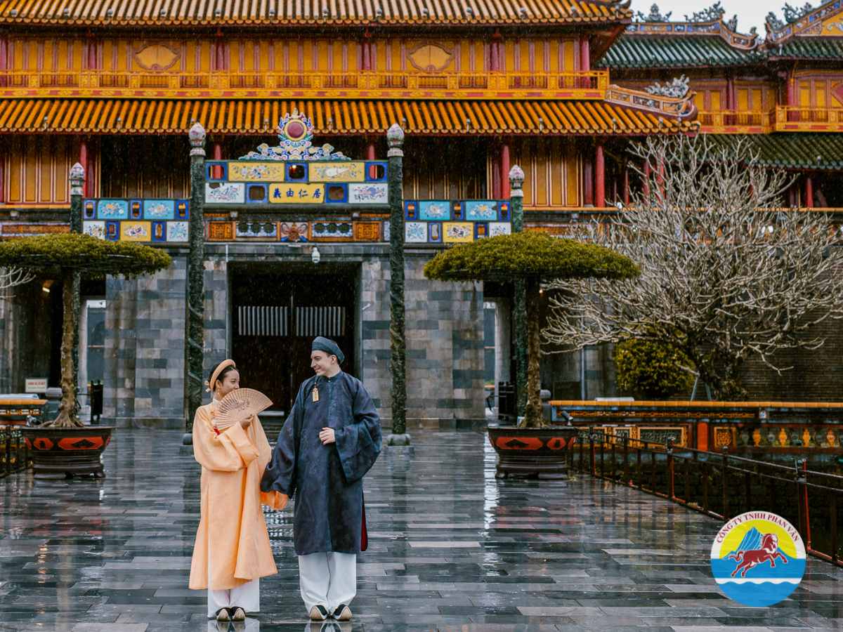 Các công trình lăng tẩm mùa mưa