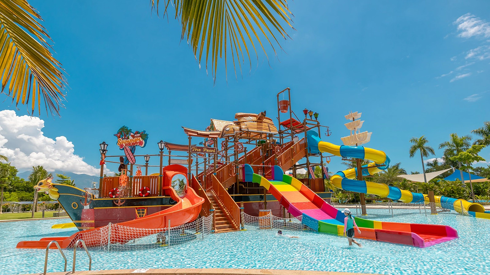 Các loại vé tham quan công viên nước