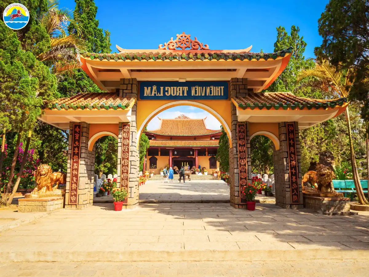 thành phố đà lạt về đêm​