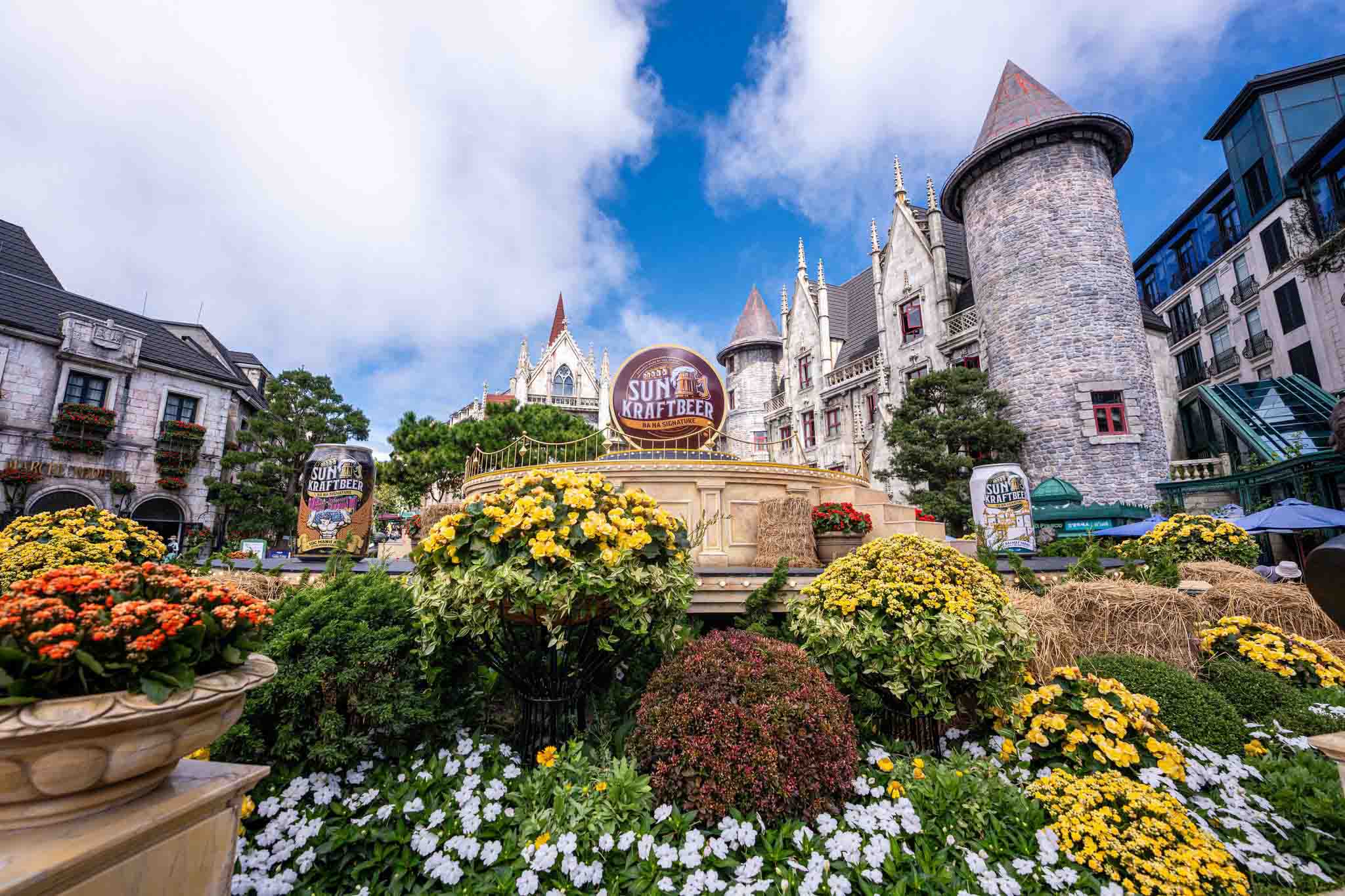 Bà Nà Hills nằm ở độ cao khoảng 1.400m