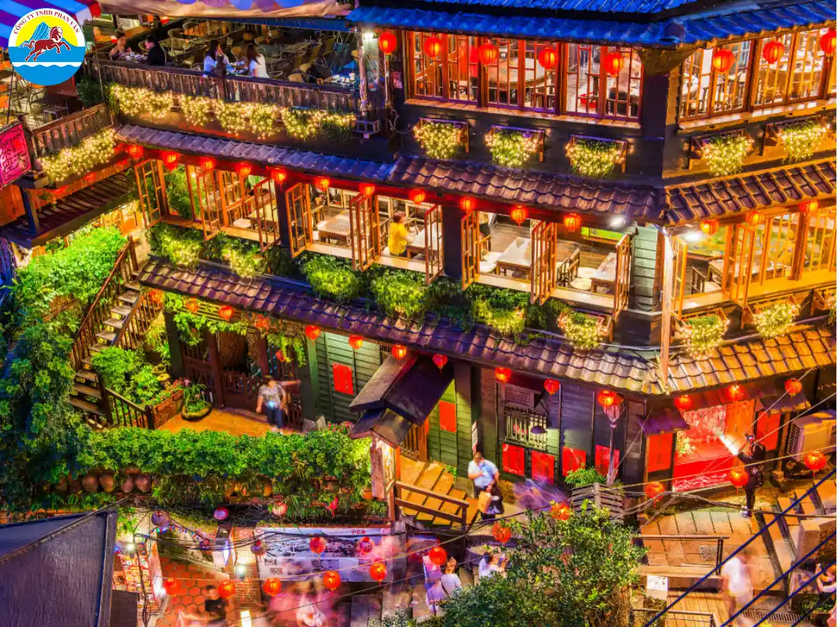 Làng cổ Cửu Phần