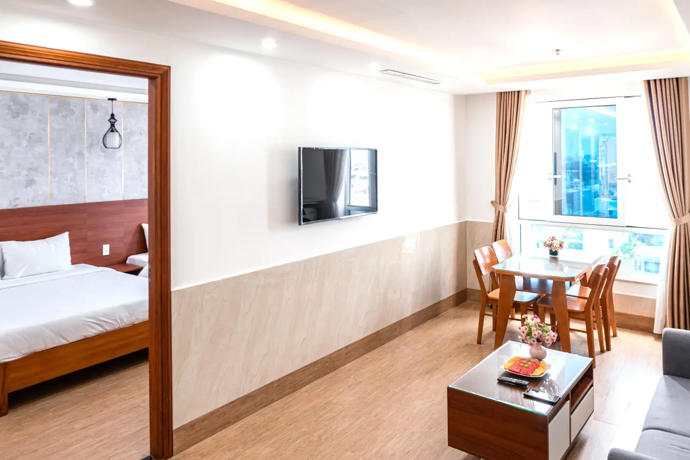 Nội thất bên trong được bày trí gọn gàng