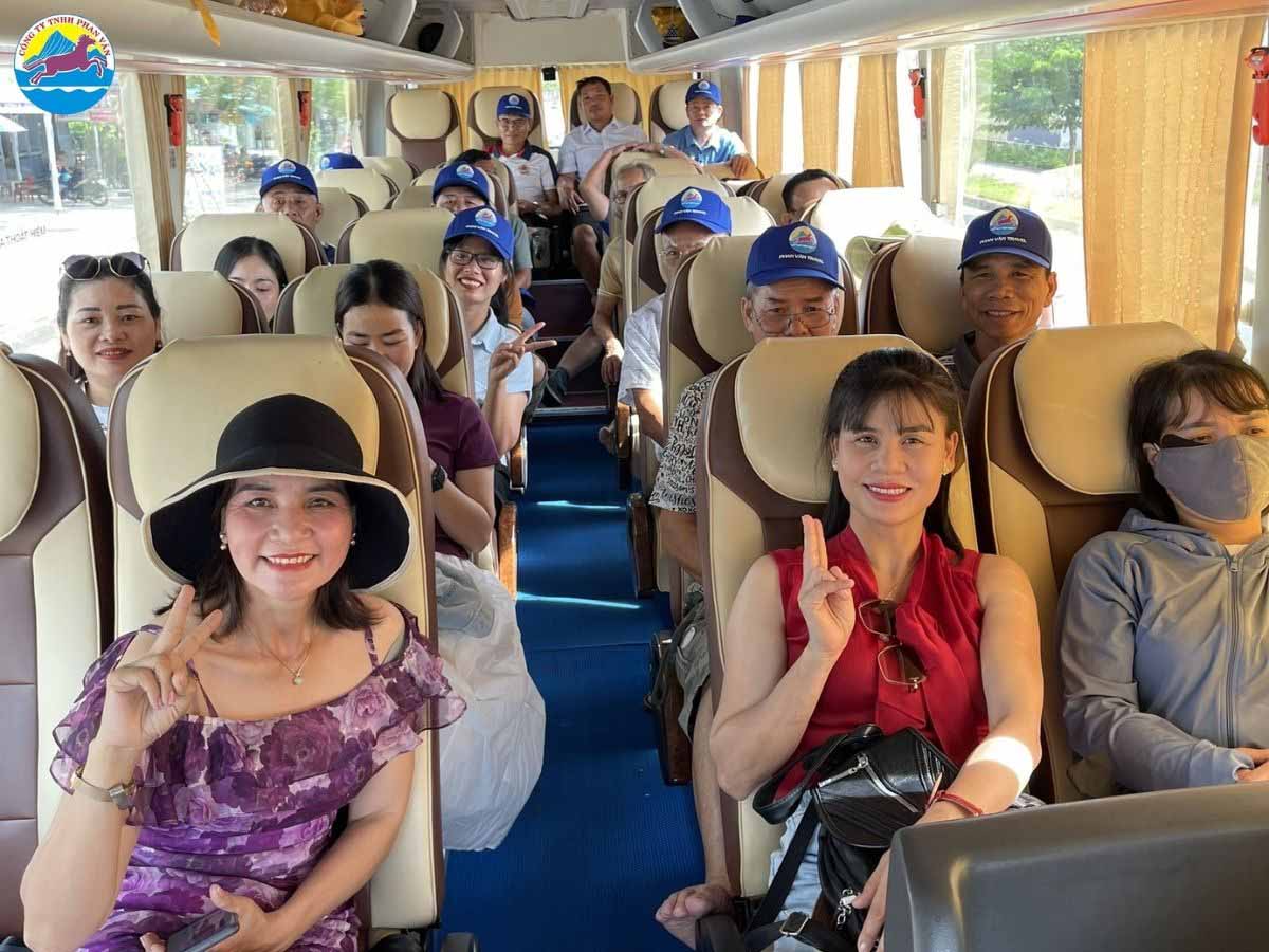 Phan Văn Travel cung cấp toàn bộ dịch vụ từ A-Z