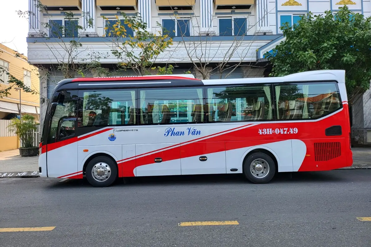 Thuê xe 29 chỗ đi xem pháo hoa cực thuận tiện