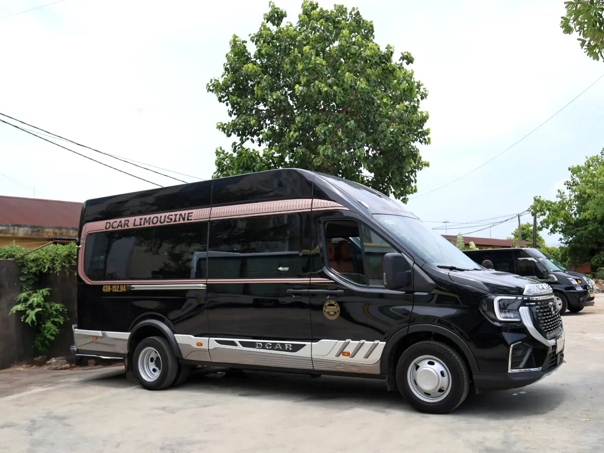 Thuê xe đi xem pháo hoa an toàn, tiện lợi