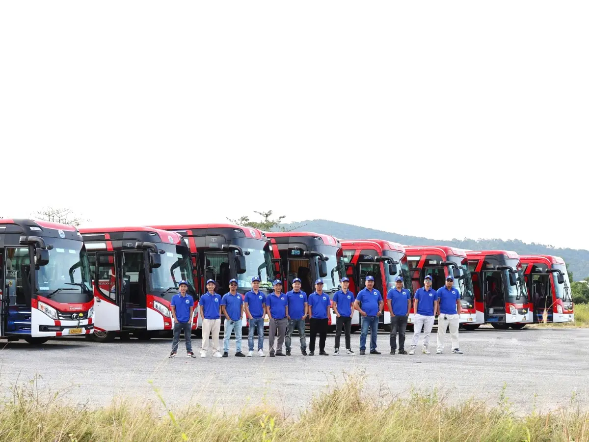 Đội ngũ tài xế nhà xe Phan Văn