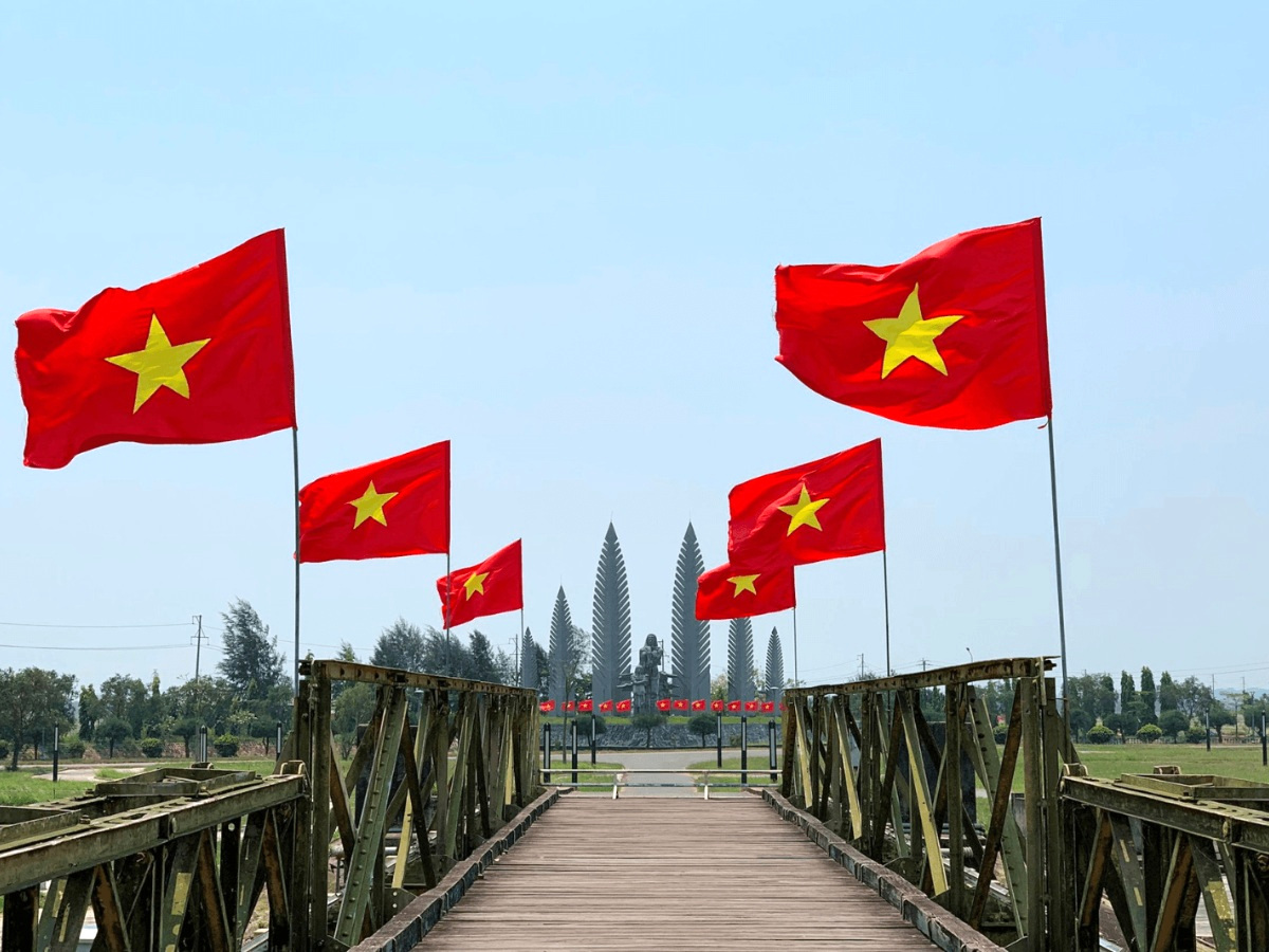 Cầu Hiền Lương