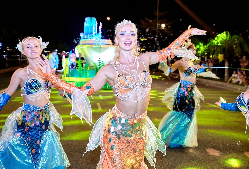 trình diễn khiêu vũ trượt patin đà nẵng