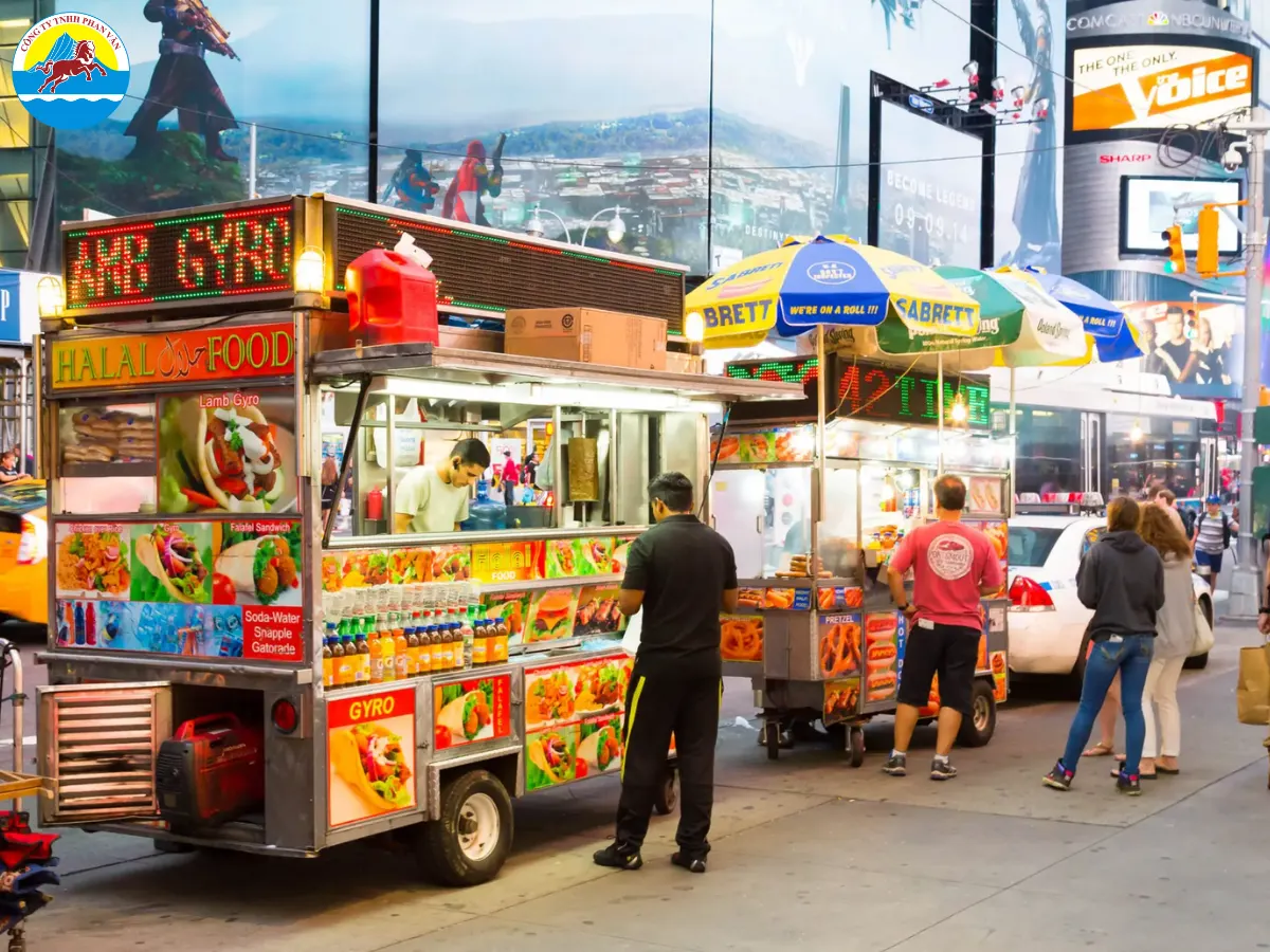 Food Court và Food Trucks