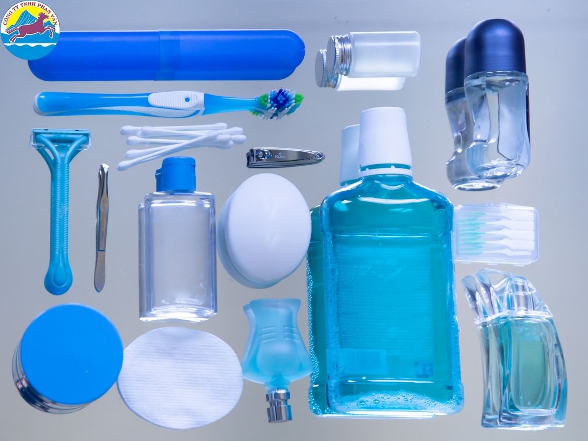 Chuẩn bị đồ dùng vệ sinh cá nhân
