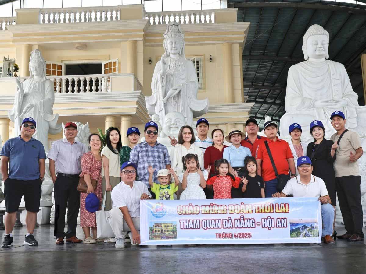 Du lịch theo tour tiết kiệm, an toàn