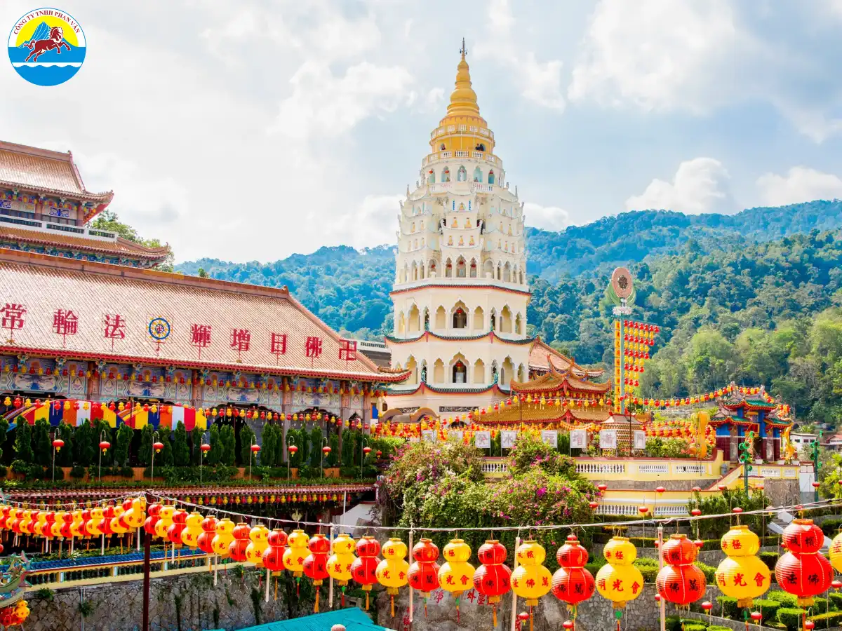 Phan Văn Travel có kinh nghiệm chuyên tổ chức các tour du lịch Malaysia trọn gói