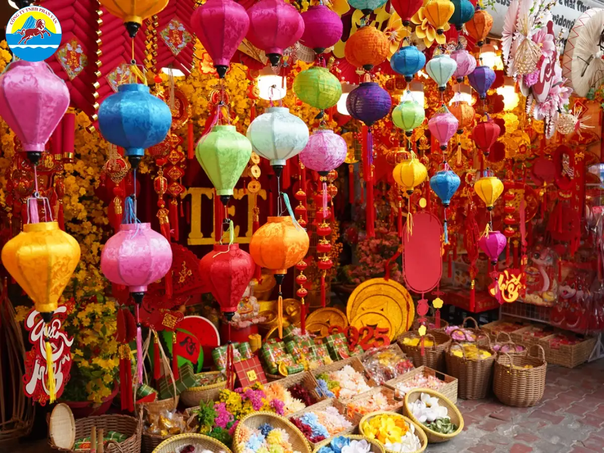 Đèn lồng Thượng Hải là biểu tượng may mắn và đoàn tụ