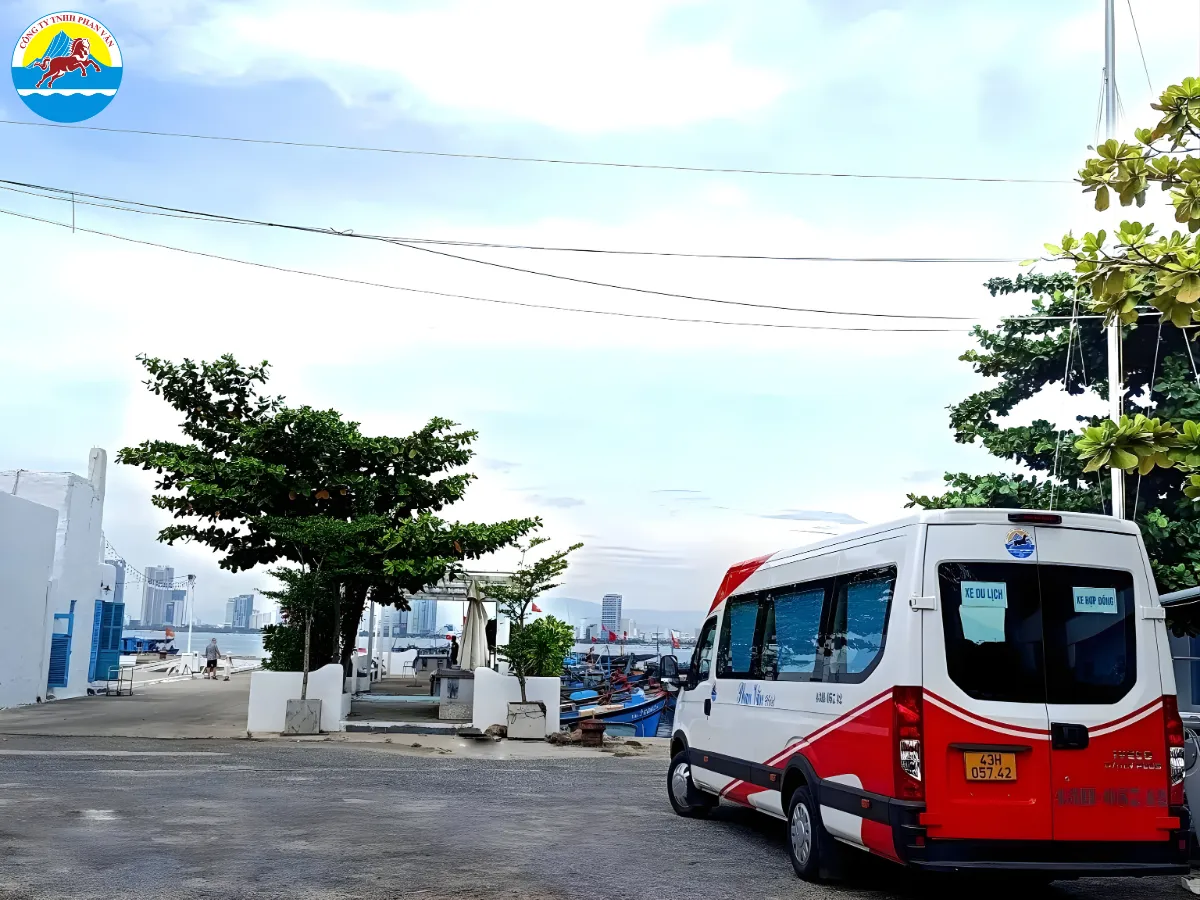 Phan Văn Travel chuyên cung cấp dịch vụ cho thuê xe với chất lượng hàng đầu