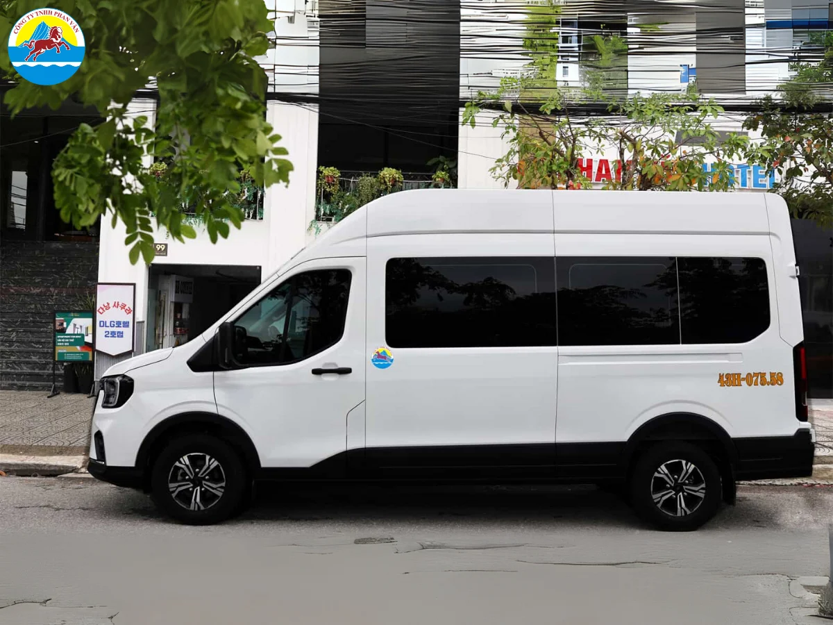 Thuê xe du lịch tại Phan Văn Travel là giải pháp tối ưu giúp bạn không cần lo lắng tìm đường hay chỗ đậu xe