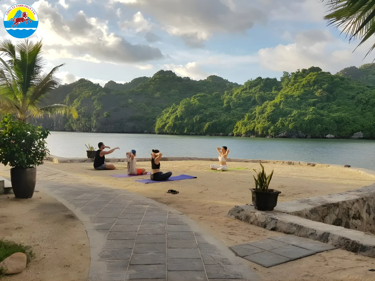 Bãi tắm Vạn Bội