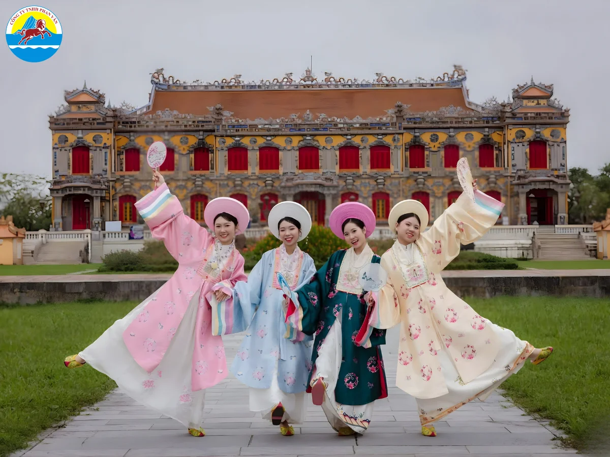 Các tour Huế có chi phí khá phù hợp với mọi du khách