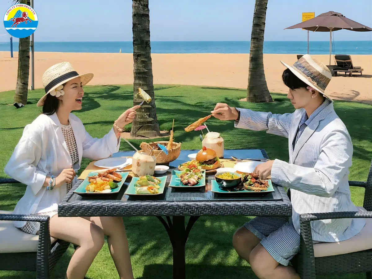 Lăng Cô có đủ cả resort 5 sao lẫn homestay giá rẻ