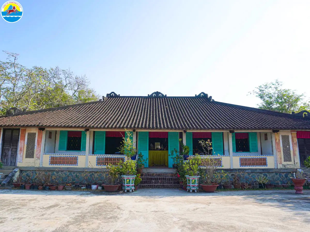 điểm du lịch long an