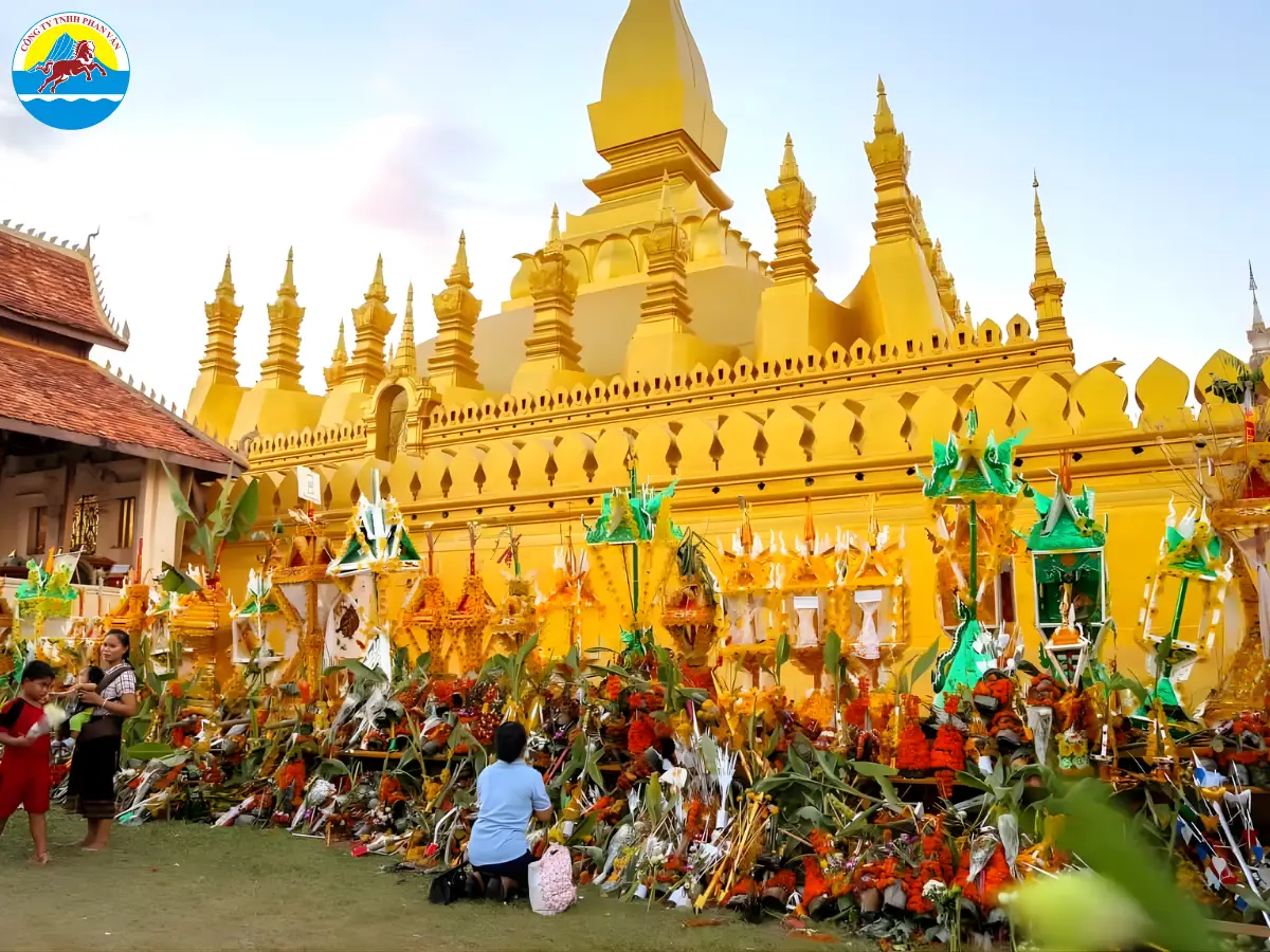 Tháp Thạt Luổng