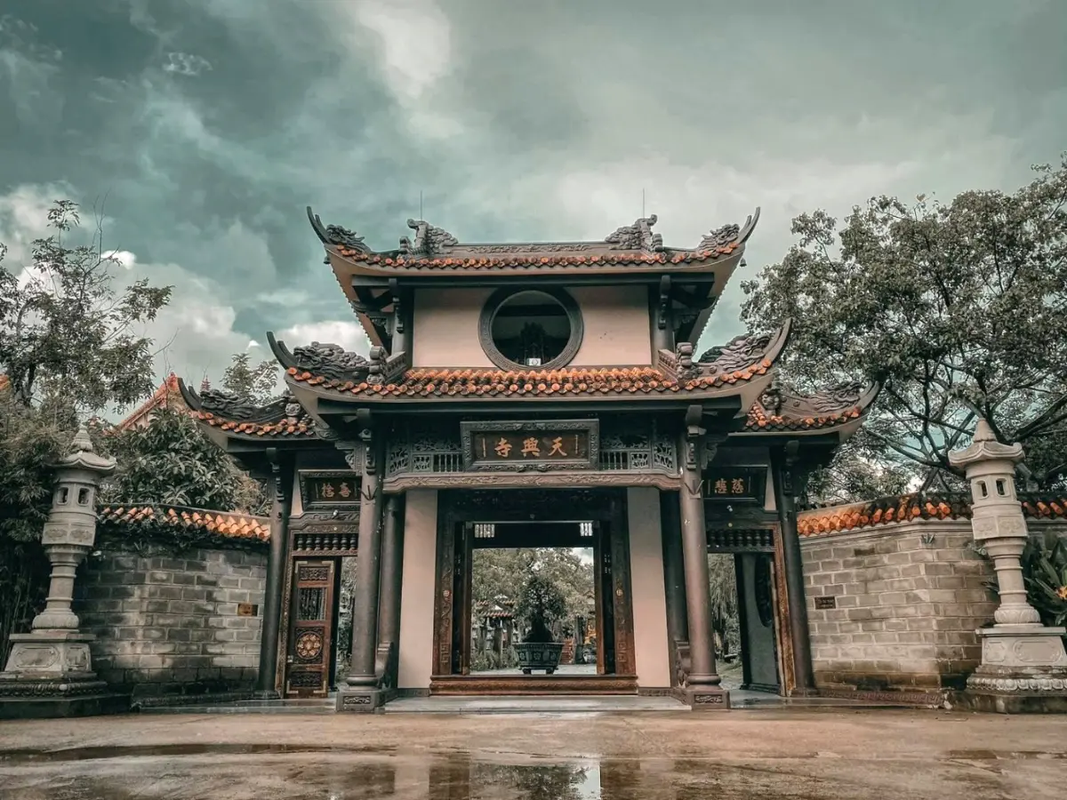 Khám phá kiến trúc cổ kín của Chùa Thiên Hưng