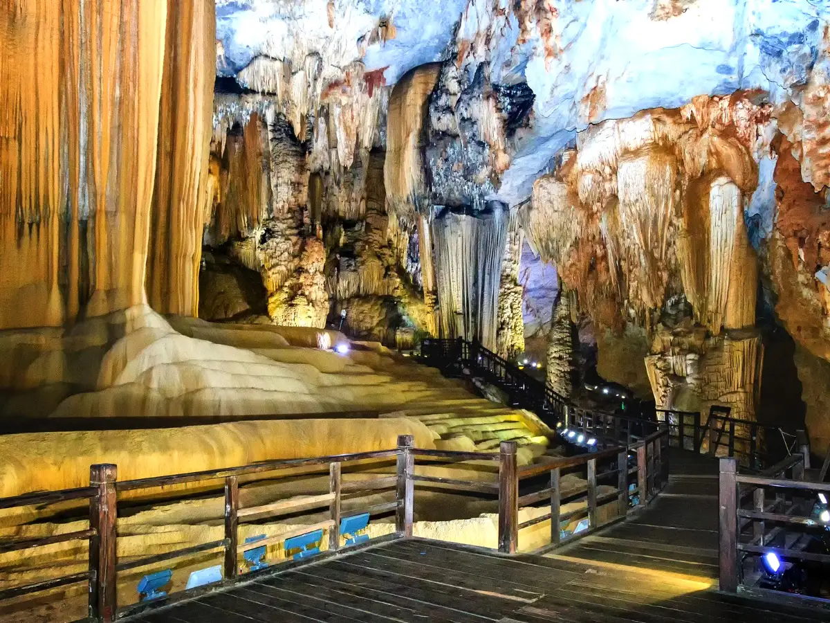 &nbsp;Động Thiên Đường đẹp đến ngỡ ngàng - Chốn tiên cảnh giữa núi rừng Quảng Trị