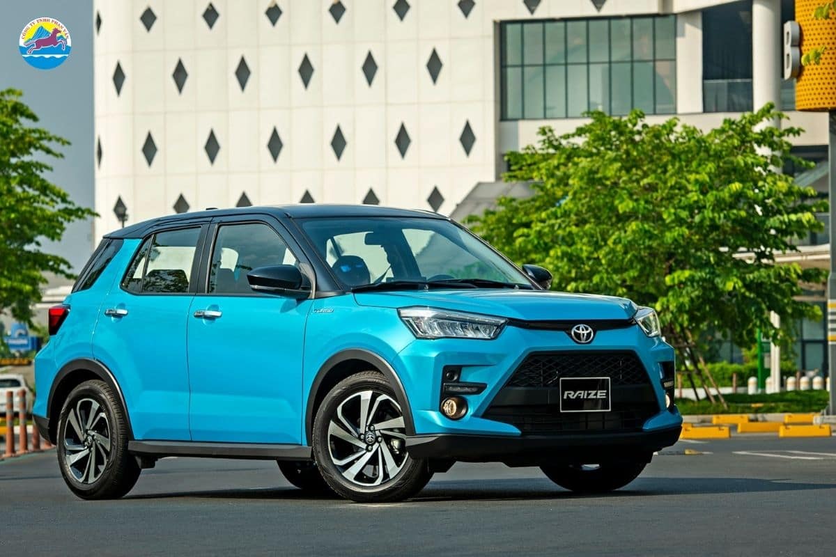 xe tàu biển cảng tiên sa