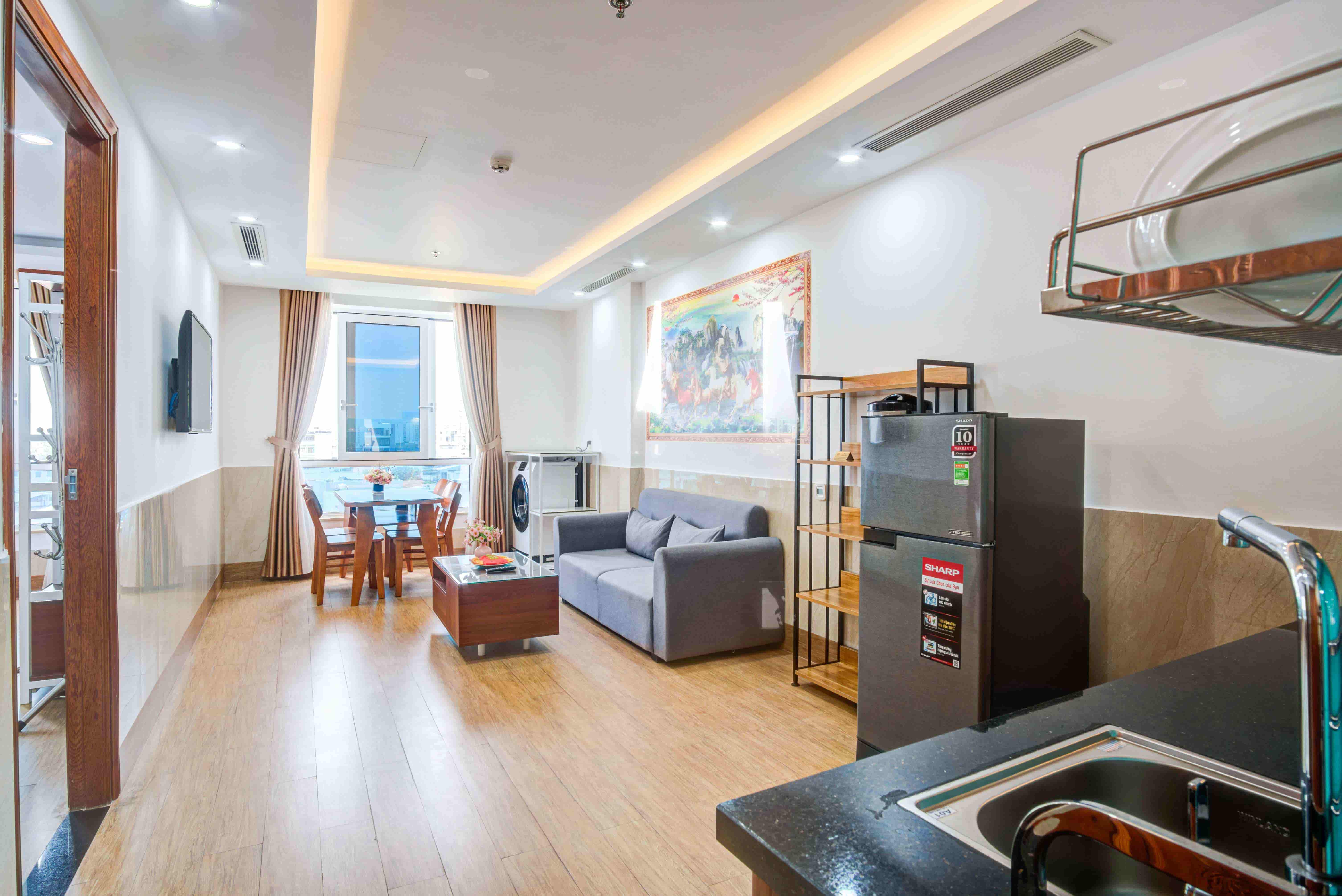 Nội thất cơ bản, bạn công thoáng mát, sạch sẽ&nbsp;&nbsp;