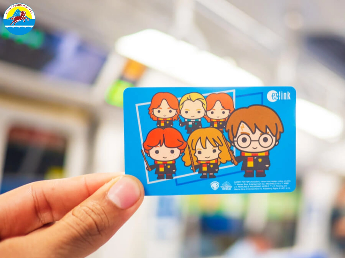 Mua thẻ EZ-Link hoặc Tourist Pass để đi MRT, tránh taxi vì đắt