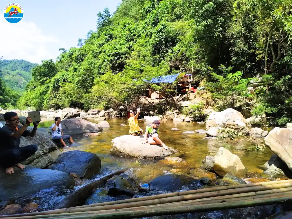 du lịch a lưới huế​