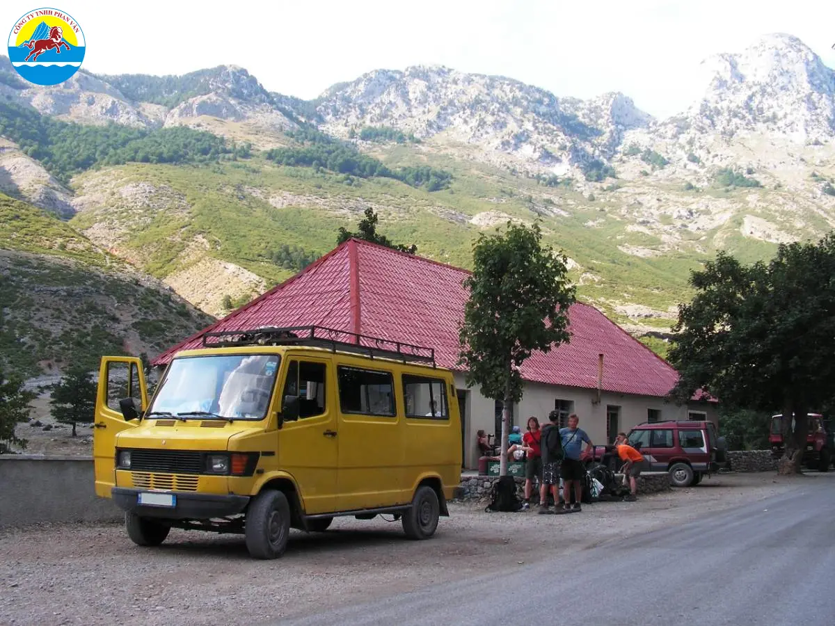 Xe buýt (Furgon)