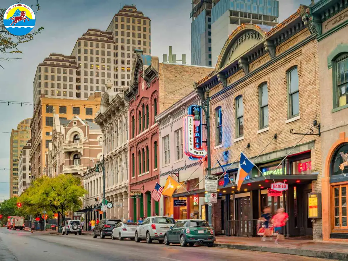 Chi phí tour du lịch Austin trọn gói đa dạng