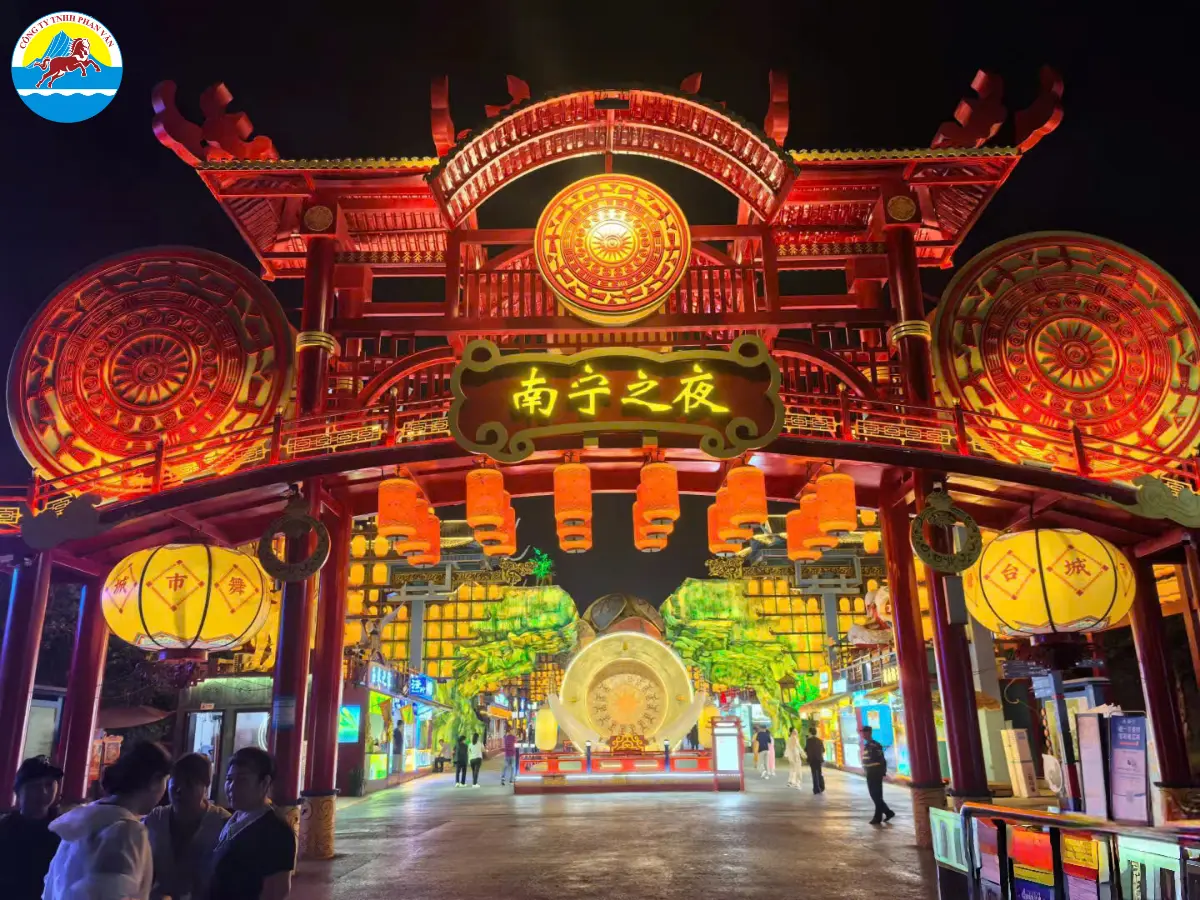 Chợ Đêm Bằng Tường