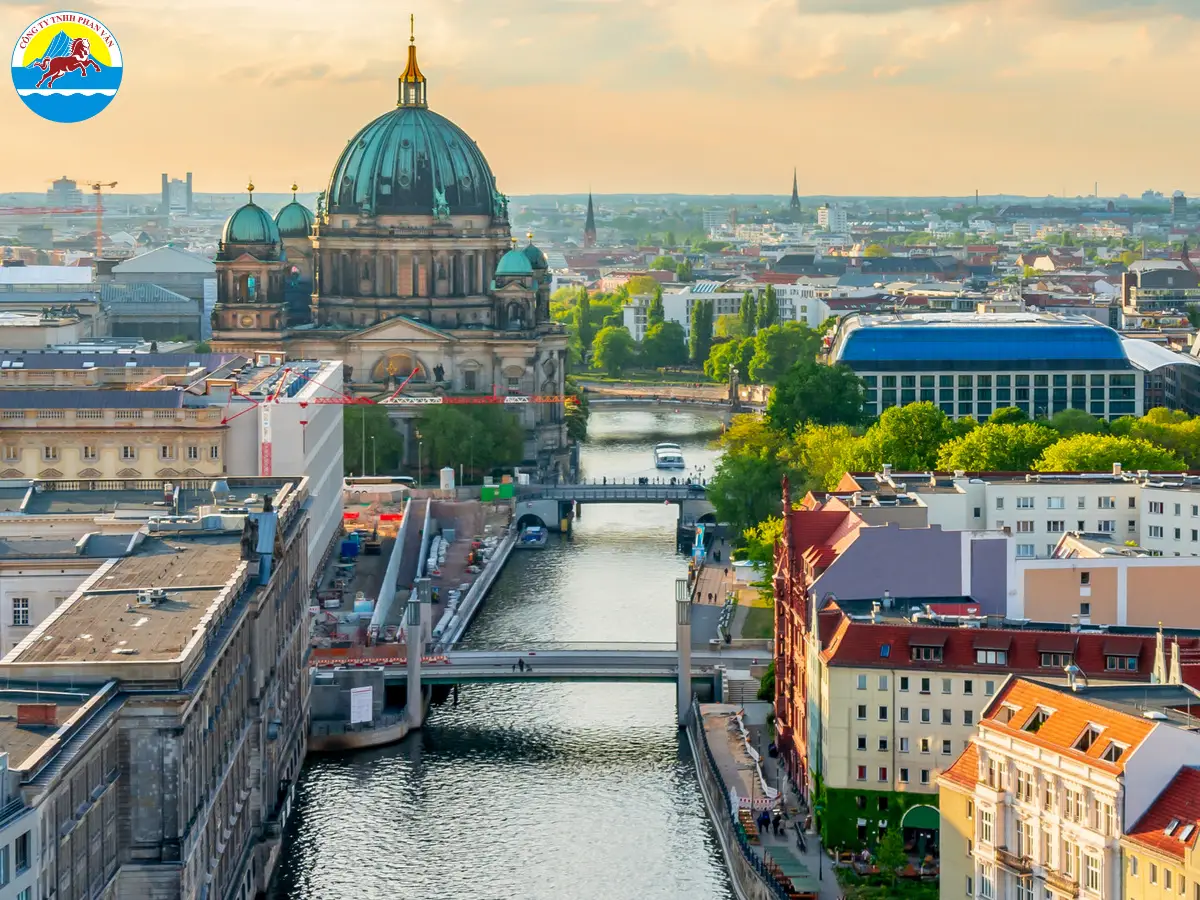 Phan Văn Travel luôn mang đến những tour du lịch châu Âu tiết kiệm thời gian và chi phí