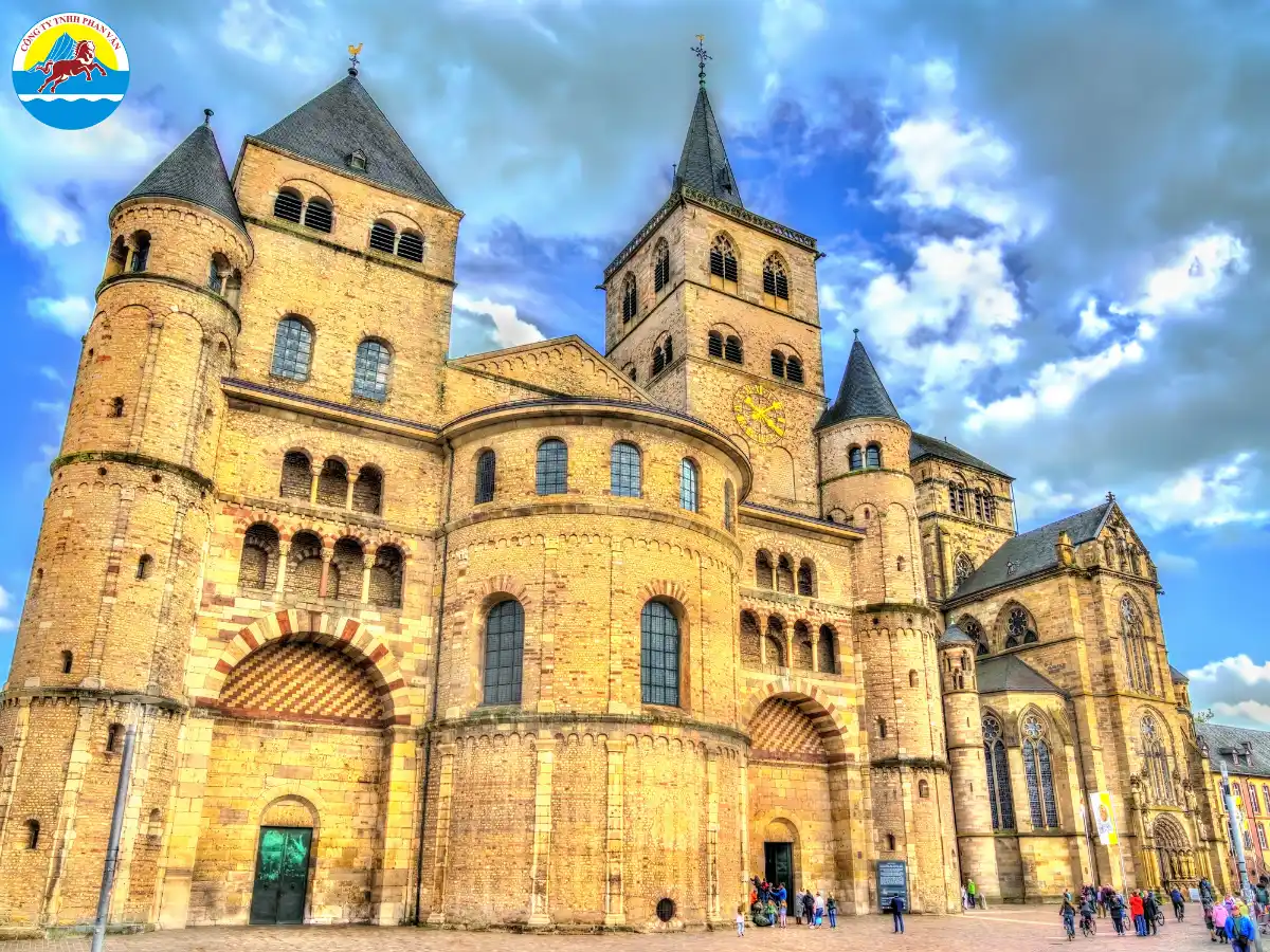 Nhà thờ Đức Bà Tournai (Tournai)