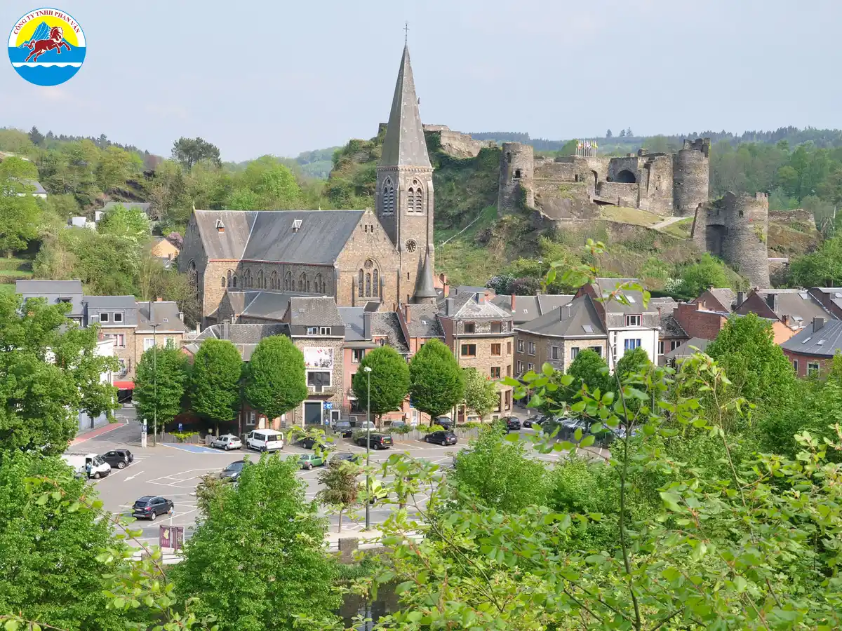 Du ngoạn và cắm trại tại vùng cao nguyên Ardenne