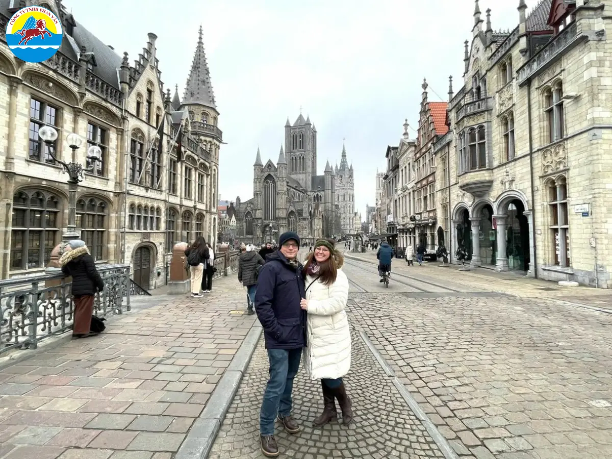 Tour trọn gói thích hợp với du khách lần đầu đến Châu Âu