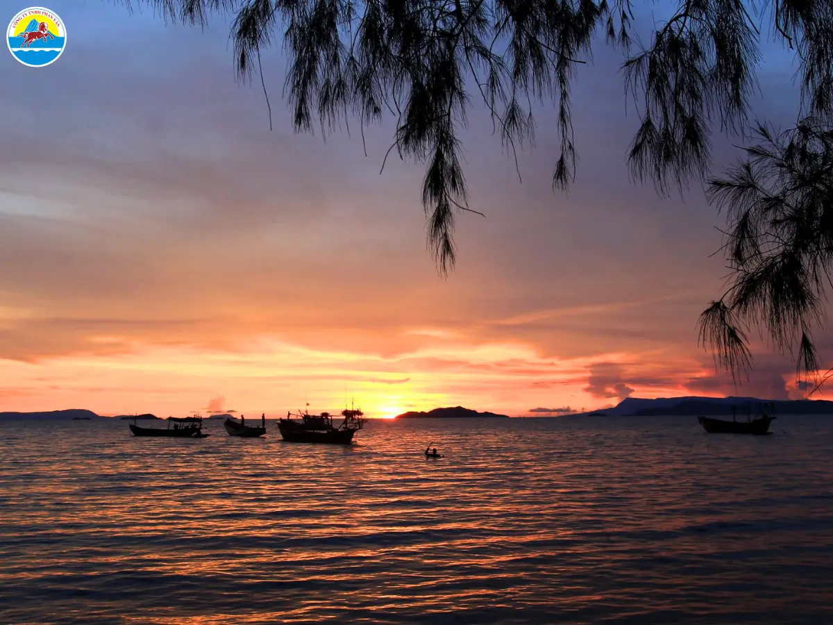 khu du lịch biển hà tiên​