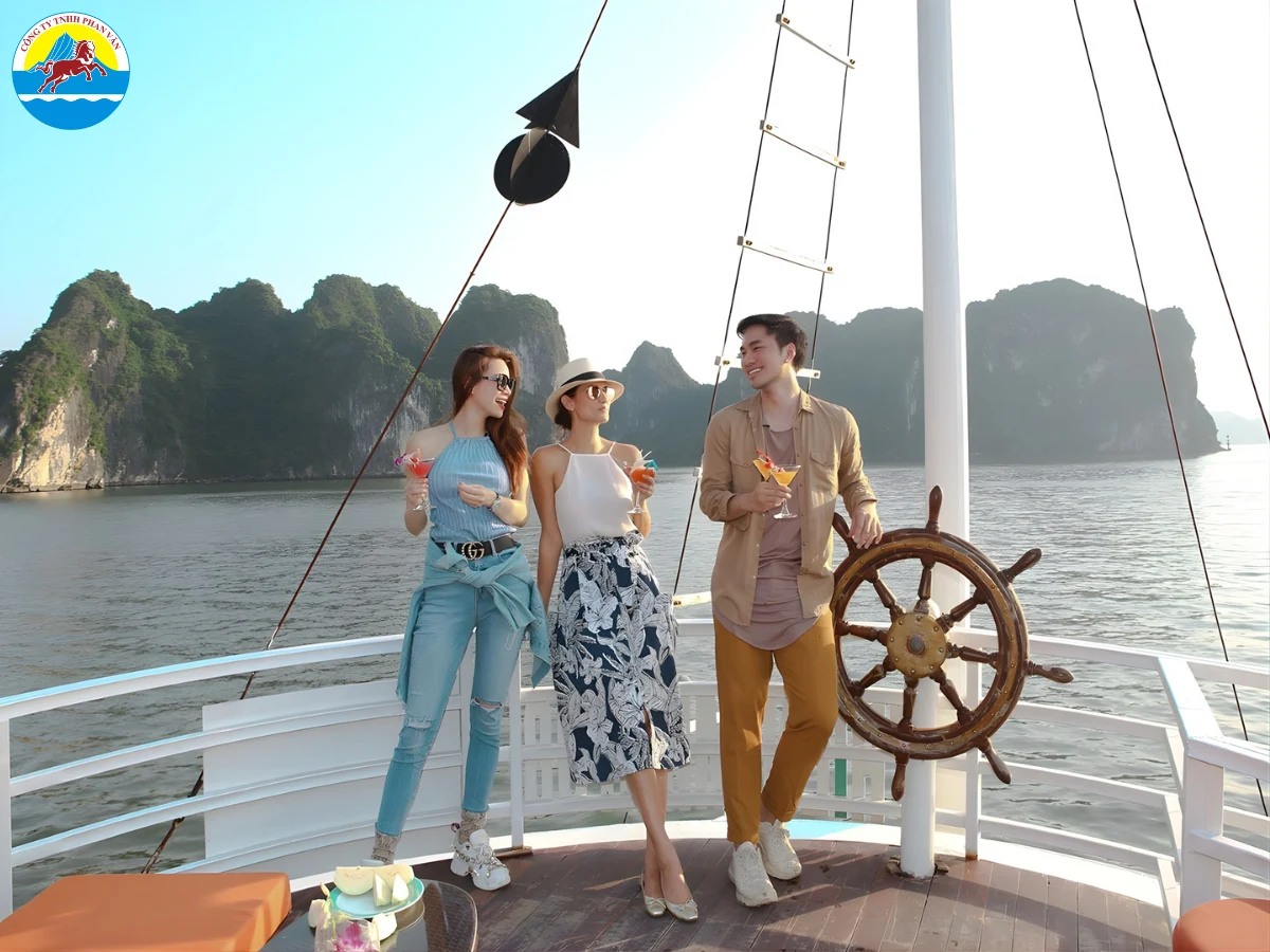 du lịch biển Quảng Ninh