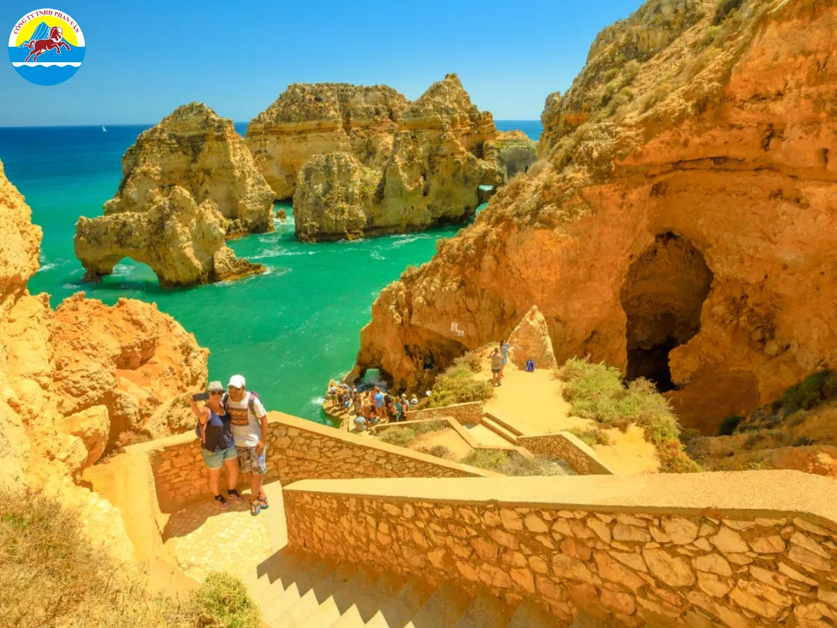 Nếu bạn lần đầu đến Bồ Đào Nha và muốn chuyến đi suôn sẻ hãy chọn tour trọn gói